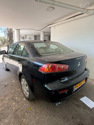 מיצובישי לנסר