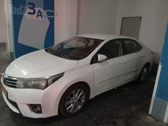 טויוטה קורולה