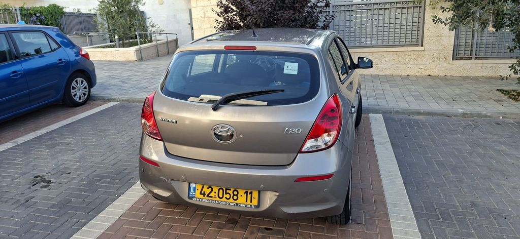 יונדאי i20
