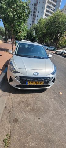 יונדאי i10