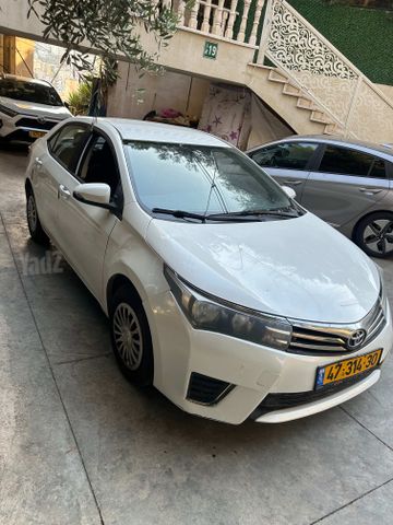 טויוטה קורולה
