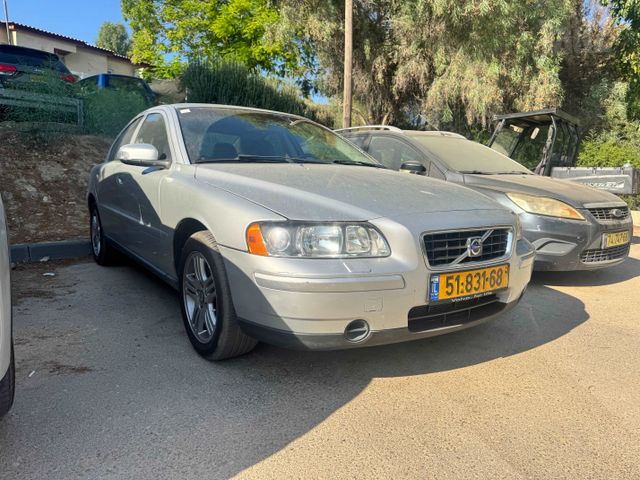 וולוו S60