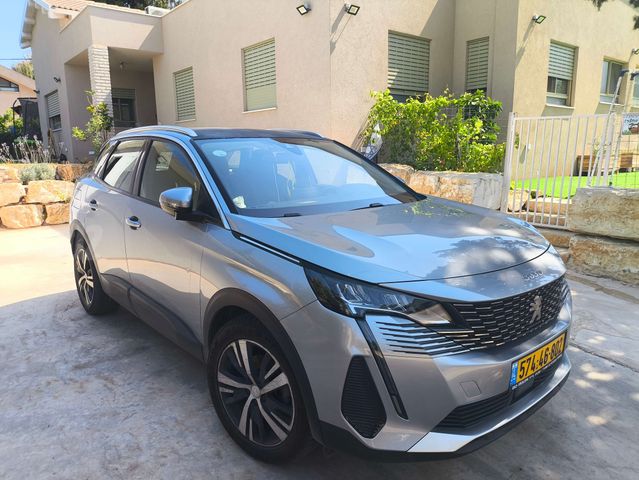 פיג'ו 3008