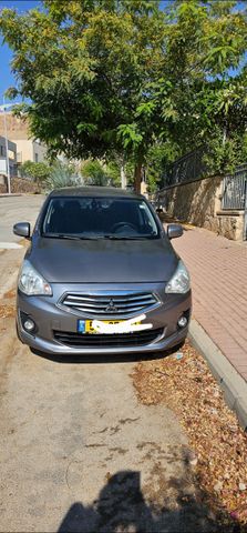 מיצובישי אטראז'