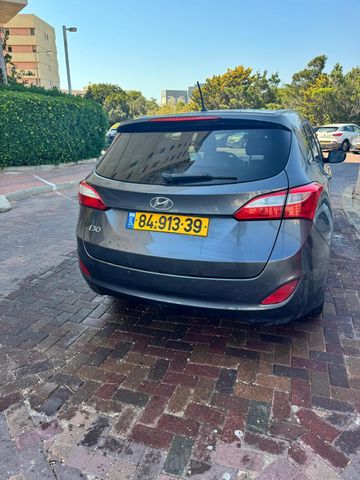 יונדאי i30