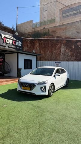 יונדאי איוניק