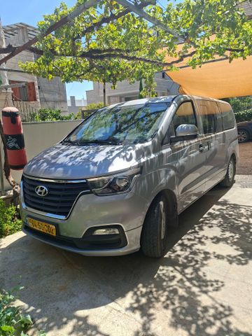 יונדאי H-1 / i800