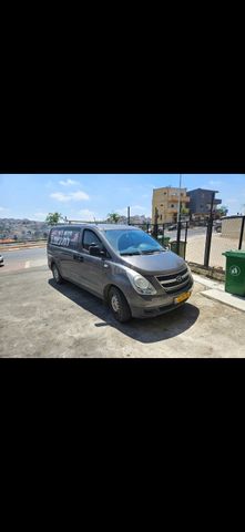 יונדאי H-1 / i800