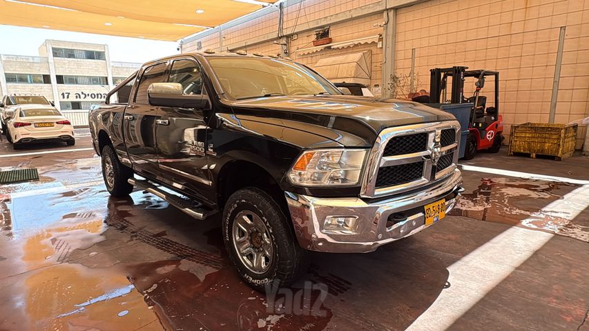 3500 SLT אוט׳ 6.7 (370 כ״ס) [2015-2019]