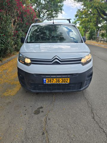 מודעת רכב סיטרואן ברלינגו