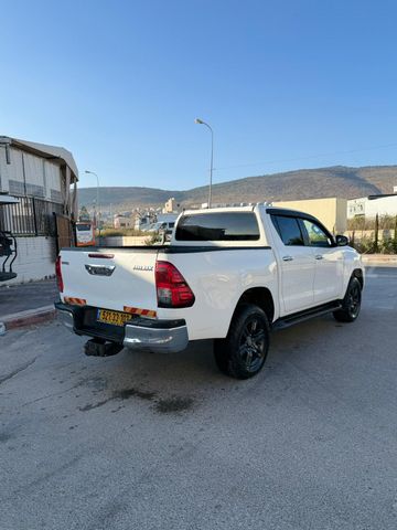 טויוטה היילקס