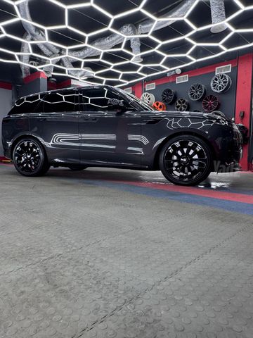 ריינג' רובר ספורט 4X4 HSE Dynamic אוט׳ דיזל 5 מק 5 דל 3.0 (300 כ״ס)