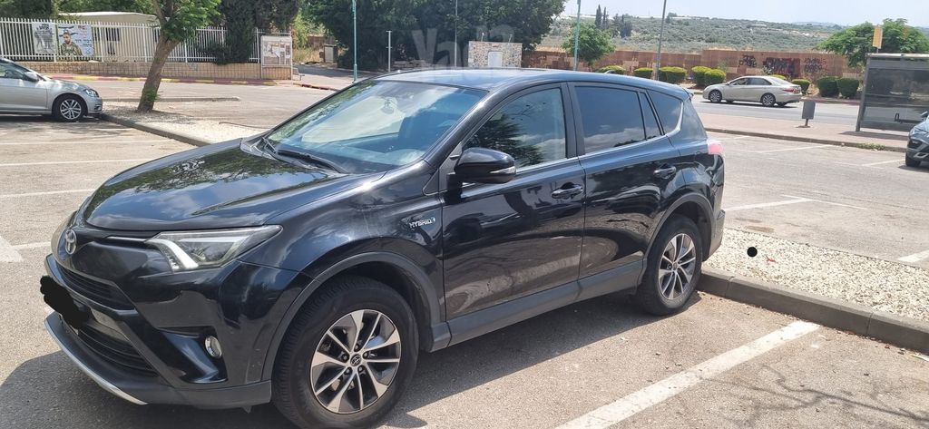 טויוטה RAV4
