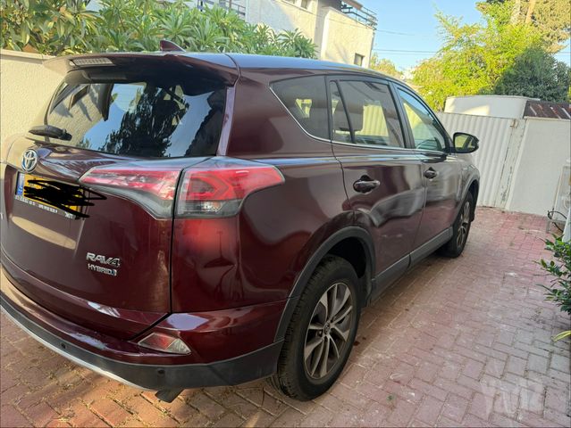 מודעת רכב טויוטה RAV4