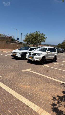 מודעת רכב טויוטה לנד קרוזר