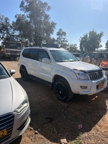 טויוטה לנד קרוזר