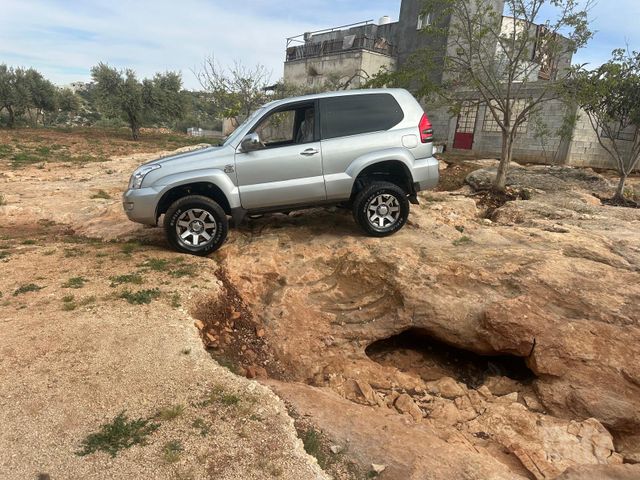 טויוטה לנד קרוזר
