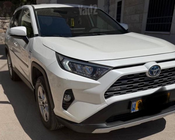 טויוטה RAV4