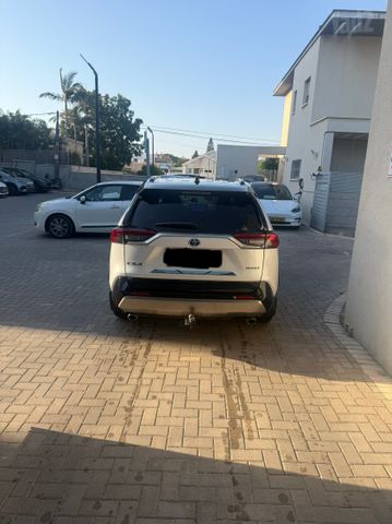 טויוטה RAV4