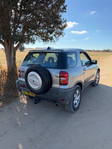 מודעת רכב טויוטה RAV4
