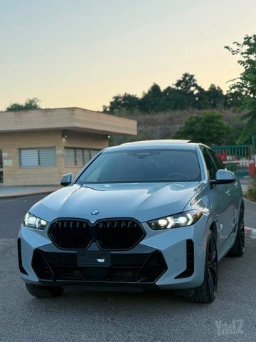 ב מ וו X6