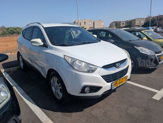 יונדאי ix35