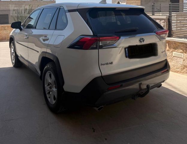 מודעת רכב טויוטה RAV4