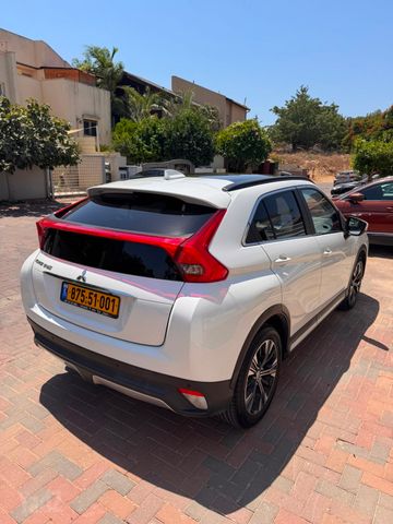 מיצובישי אקליפס קרוס