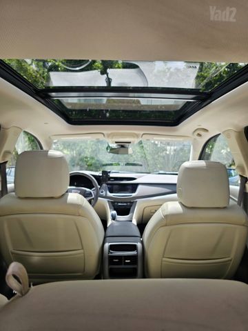 קאדילק XT5