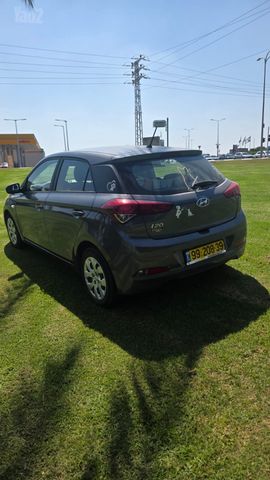 יונדאי i20