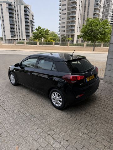 יונדאי i20