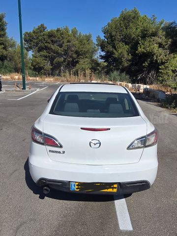 מאזדה 3