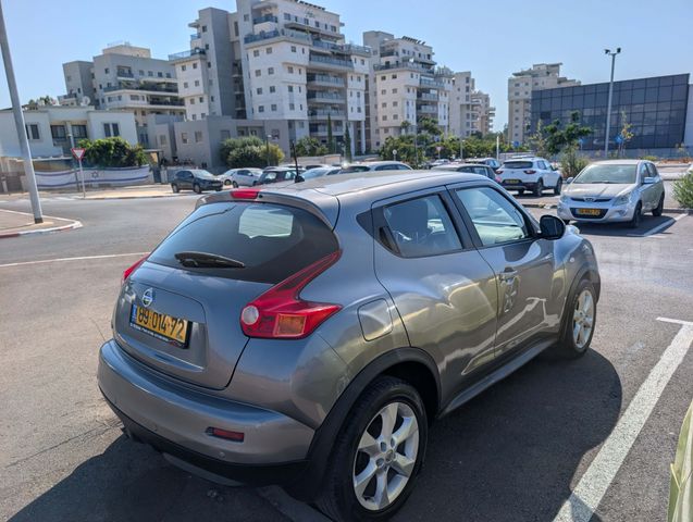 ניסאן ג'וק