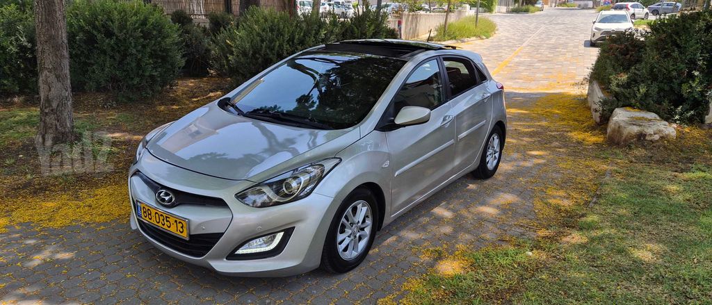 יונדאי i30