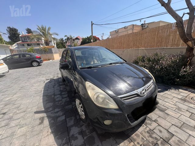 יונדאי i20