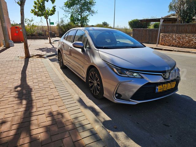טויוטה קורולה