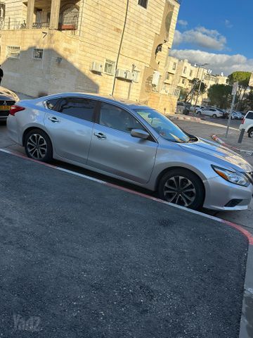 ניסאן אלטימה