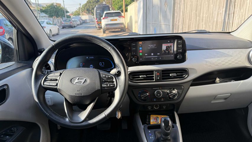 יונדאי i10