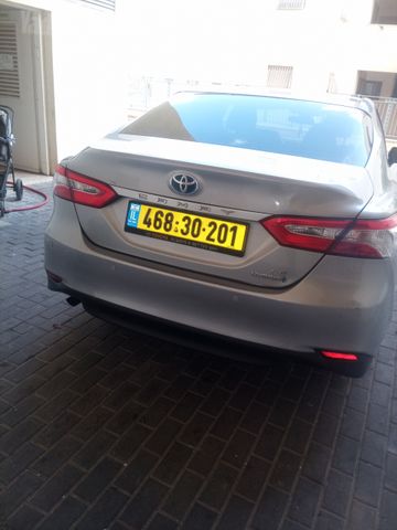 טויוטה קאמרי
