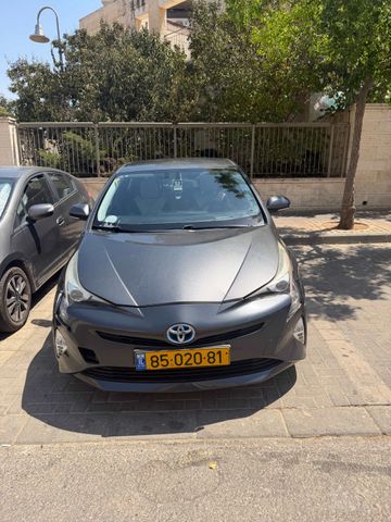 מודעת רכב טויוטה פריוס