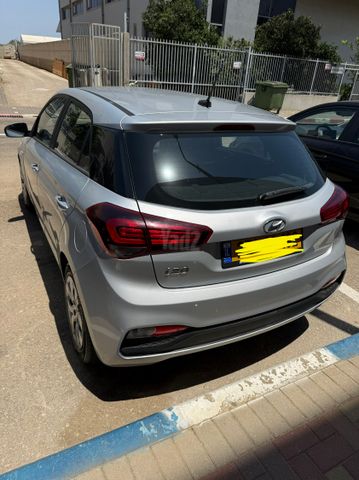 יונדאי i20