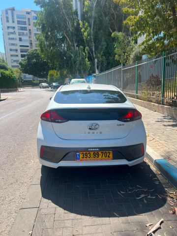 יונדאי איוניק