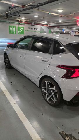 יונדאי i20