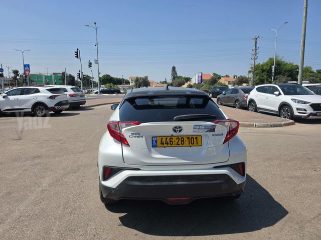 טויוטה C-HR