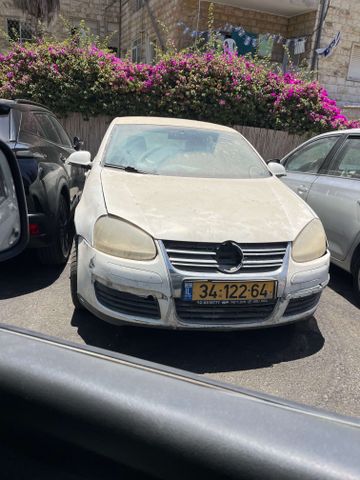 ג'טה  Comfortline אוט׳ בנזין 2.0 (150 כ״ס)