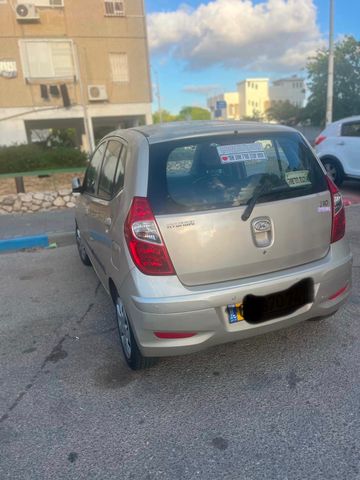 יונדאי i10