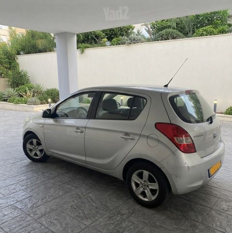 יונדאי i20