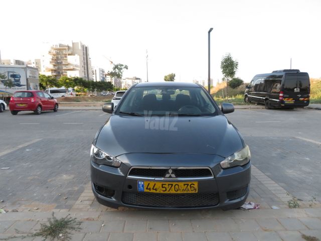 מודעת רכב מיצובישי לנסר