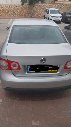ג'טה  Manager אוט׳ 4 דל 1.6 (102 כ״ס)
