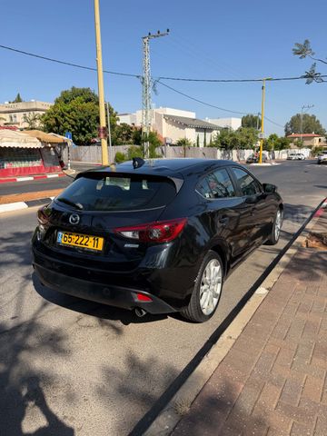 מאזדה 3